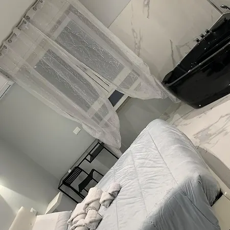 Al Barone 37 Bed & Breakfast 3*